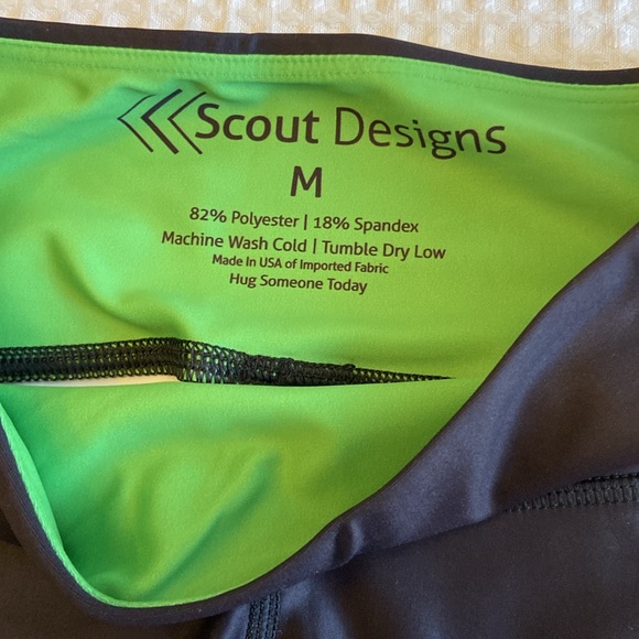 NEW! $78 SCOUT DESIGNS Size MEDIUM Black Leggings Green Geometric Dots Stripes - Picture 7 of 13